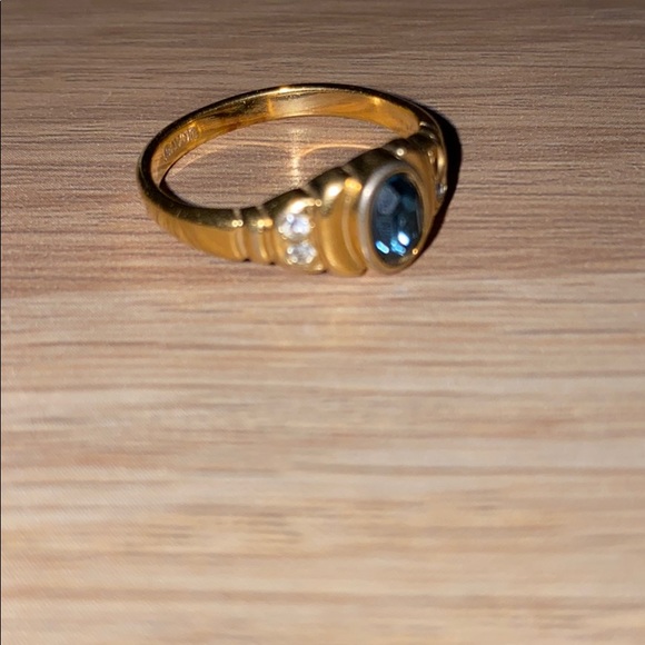 Vintage Avon Blue Topaz Ring Costume Jewelry - Picture 5 of 6